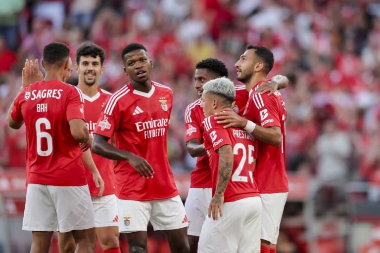 jogadores do Benfica